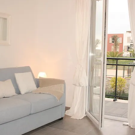 Апартаменты Le Domaine Des Roses