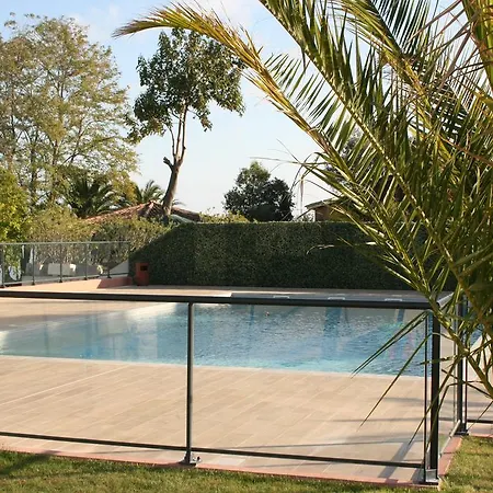 Апартаменты Le Domaine Des Roses